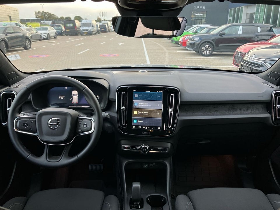 Volvo EX40 Extended Range Plus 5d