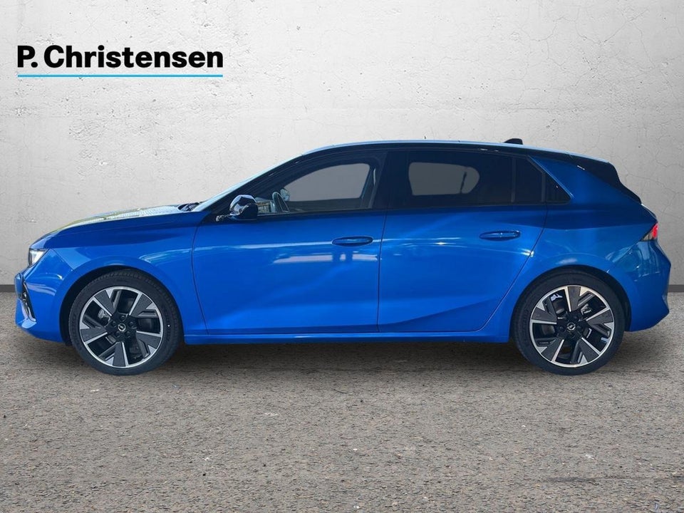 Opel Astra-e 54 Ultimate 5d