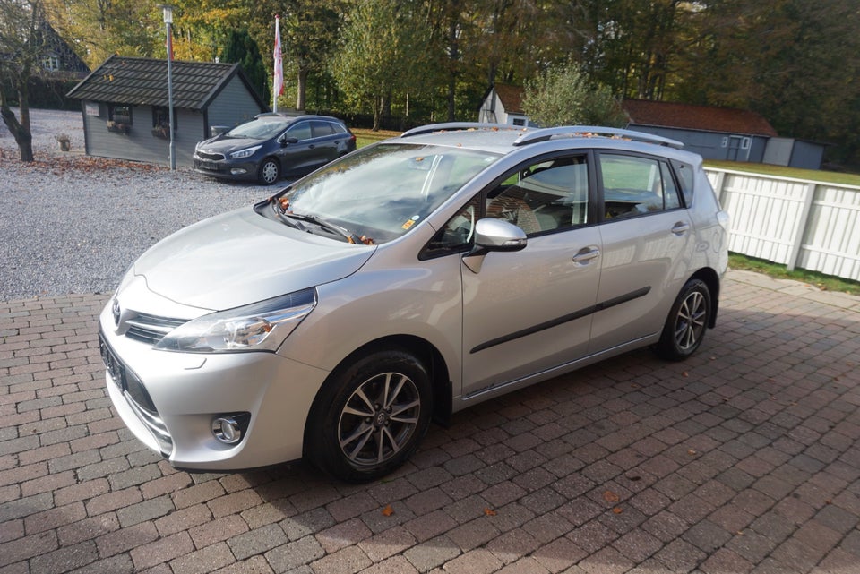 Toyota Verso 1,8 VVT-i T2 Touch 7prs 5d