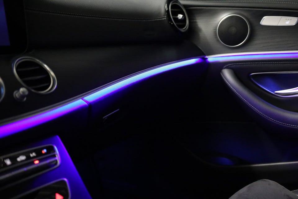 Mercedes E300 e 2,0 AMG Line stc. aut. 5d