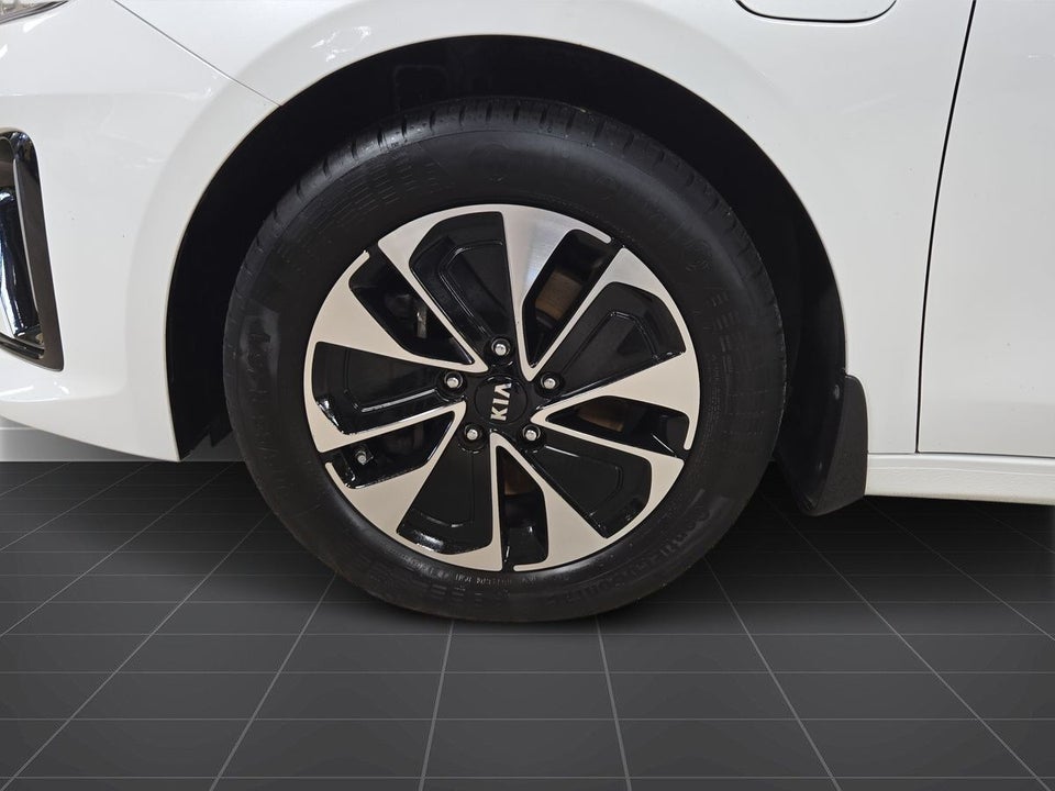 Kia Ceed 1,6 PHEV Prestige SW DCT 5d