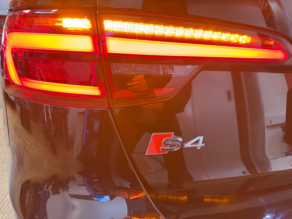 Audi S4 3,0 TFSi Avant quattro Tiptr. 5d