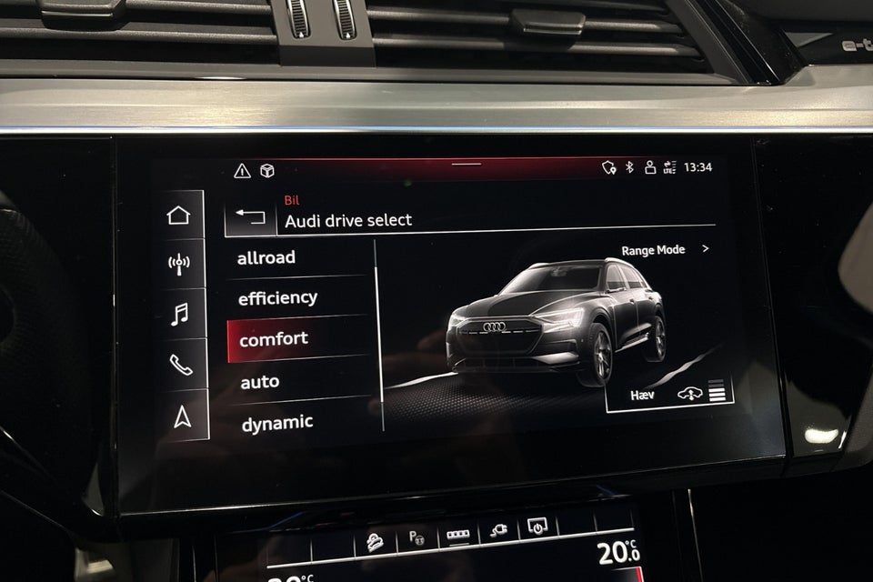 Audi Q8 e-tron 50 S-line quattro 5d