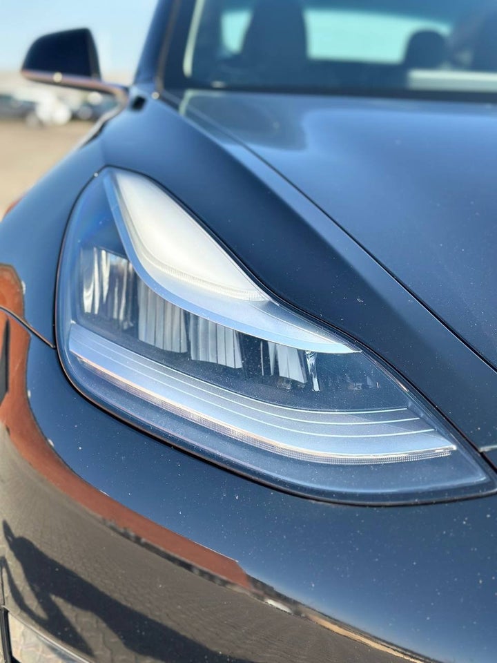 Tesla Model 3 Long Range AWD 4d