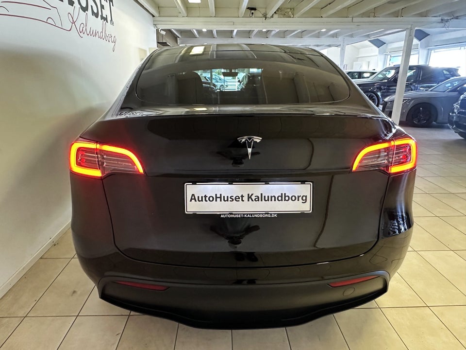 Tesla Model Y Long Range AWD 5d