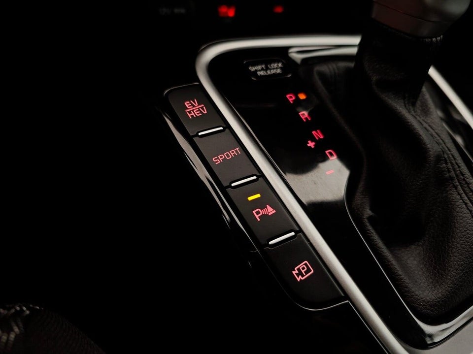 Kia Ceed 1,6 PHEV Prestige SW DCT 5d