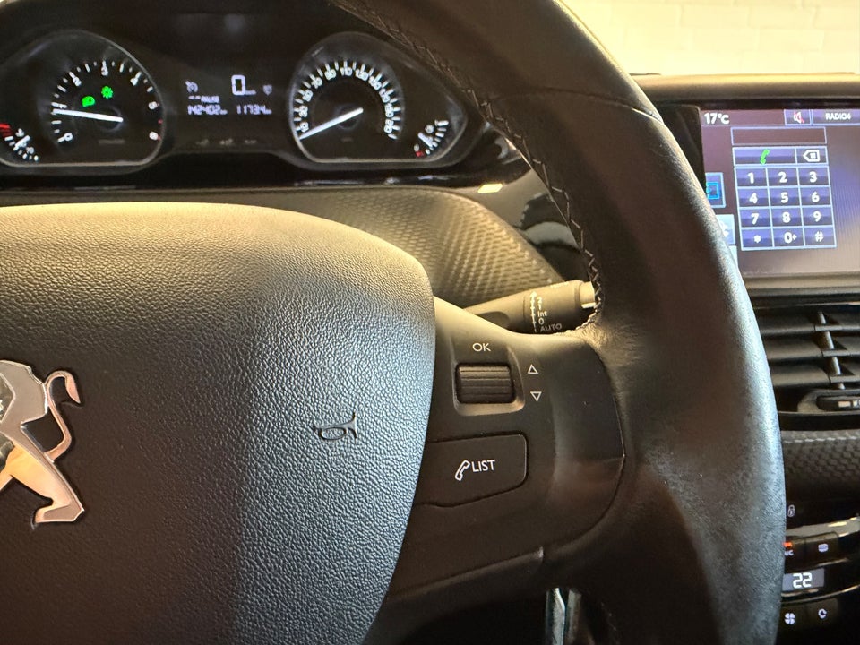 Peugeot 208 1,6 BlueHDi 100 Desire 5d