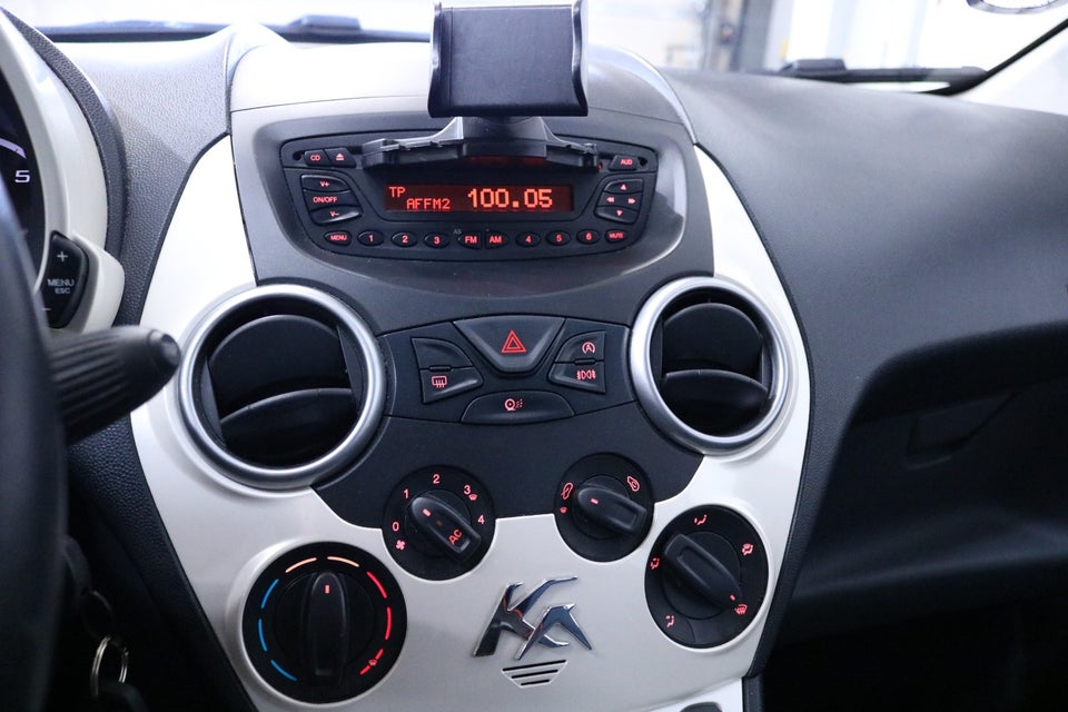 Ford Ka 1,2 Titanium 3d