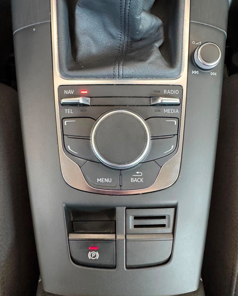 Audi A3 1,4 TFSi 150 Ambiente Sportback 5d