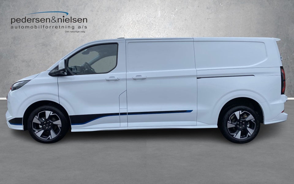 Ford Transit Custom 320L 2,5 PHEV Sport CVT