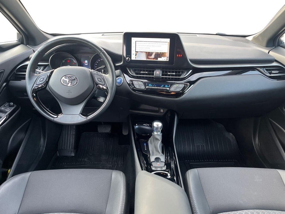 Toyota C-HR 1,8 Hybrid C-LUB Premium CVT 5d