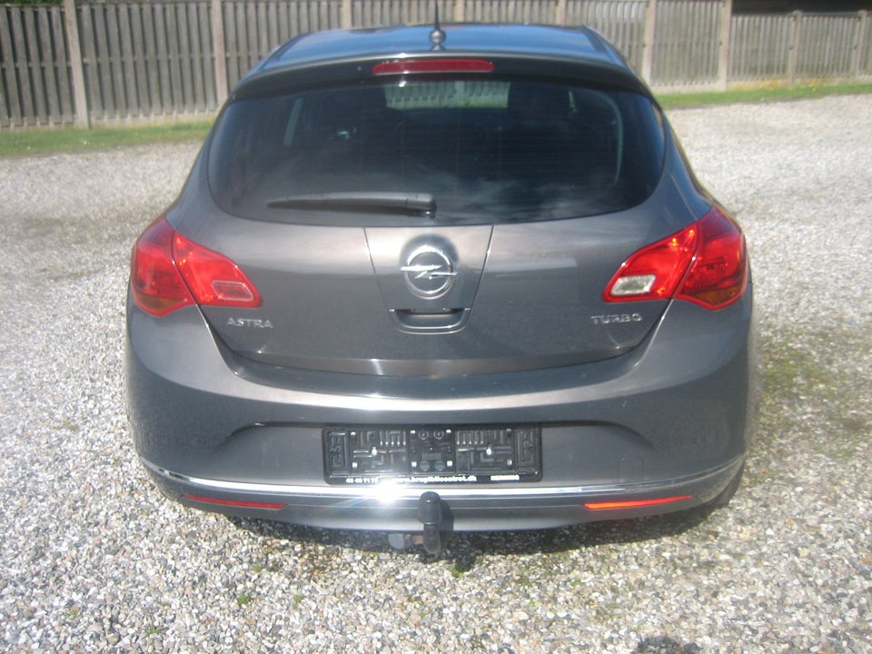 Opel Astra 1,4 T 140 Enjoy 5d