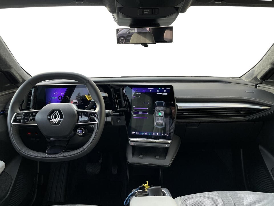 Renault Scenic E-Tech 87 Iconic 5d