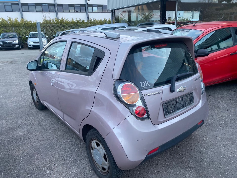 Chevrolet Spark 1,0 LS 5d