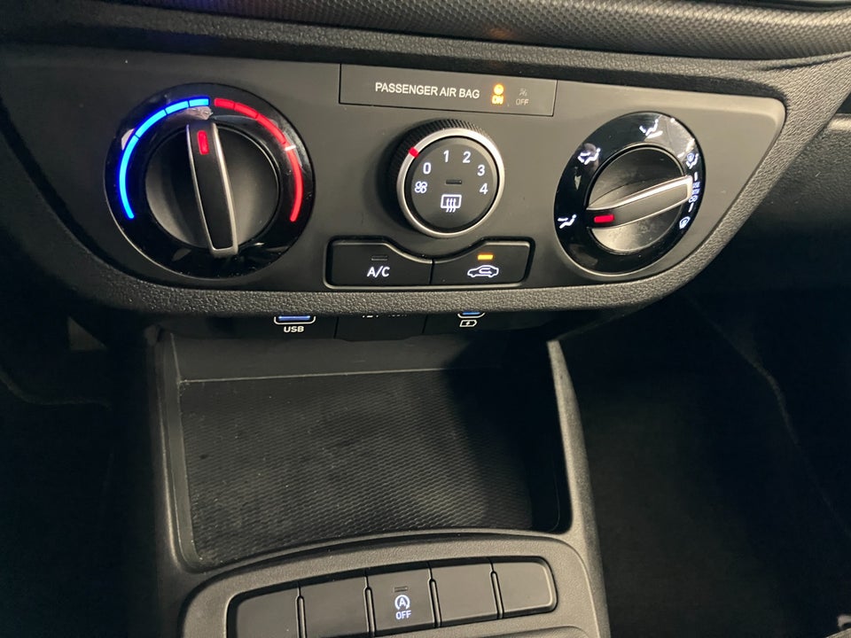 Hyundai i10 1,0 MPi Essential 5d