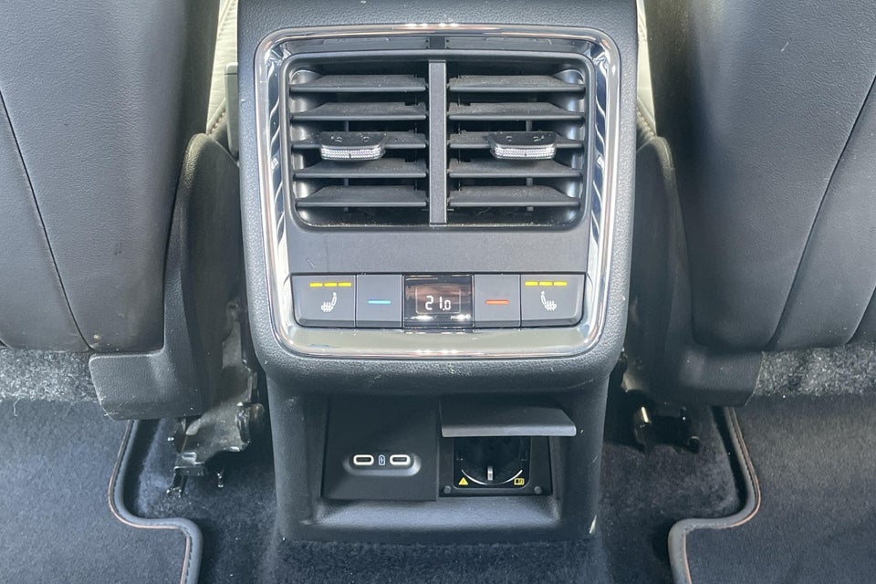 Skoda Enyaq 80 iV Suite 5d