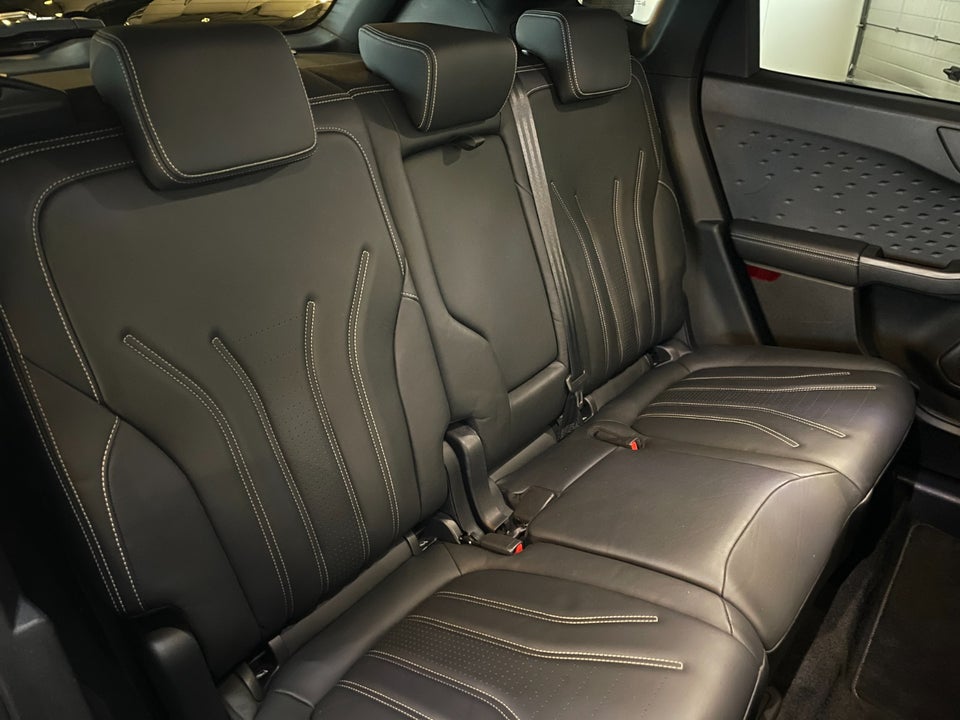 Ford Kuga 2,5 PHEV Vignale CVT 5d