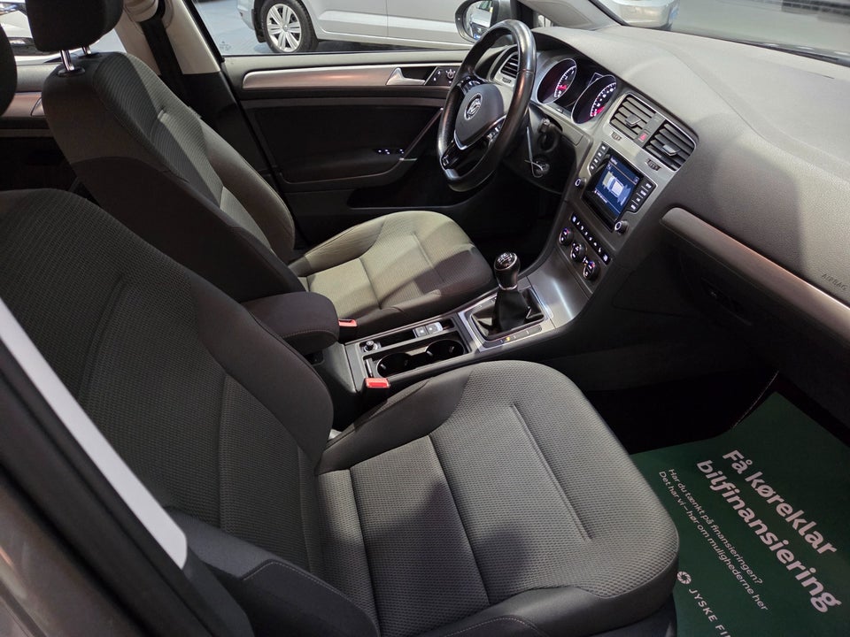 VW Golf VII 1,4 TSi 122 Comfortline Variant BMT 5d