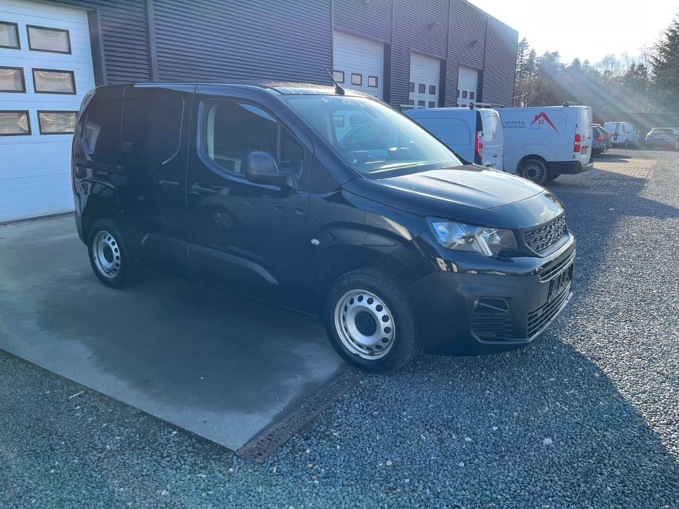 Peugeot Partner 1,5 BlueHDi 100 L1V2 Ultimate Van