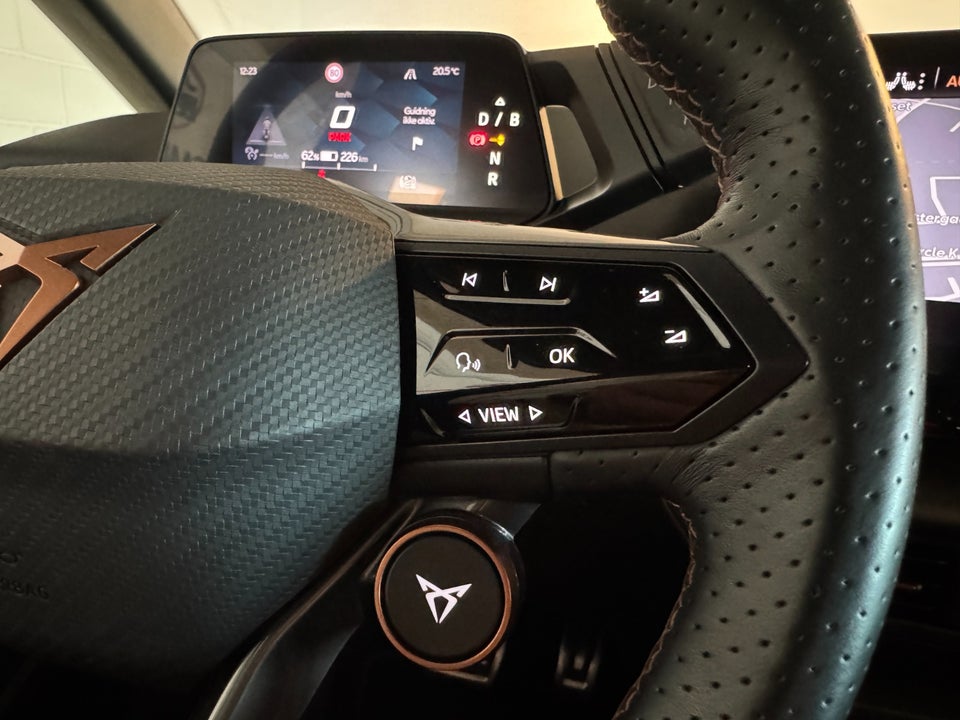 Cupra Born 59 e-Boost Dinamica Pack 5d