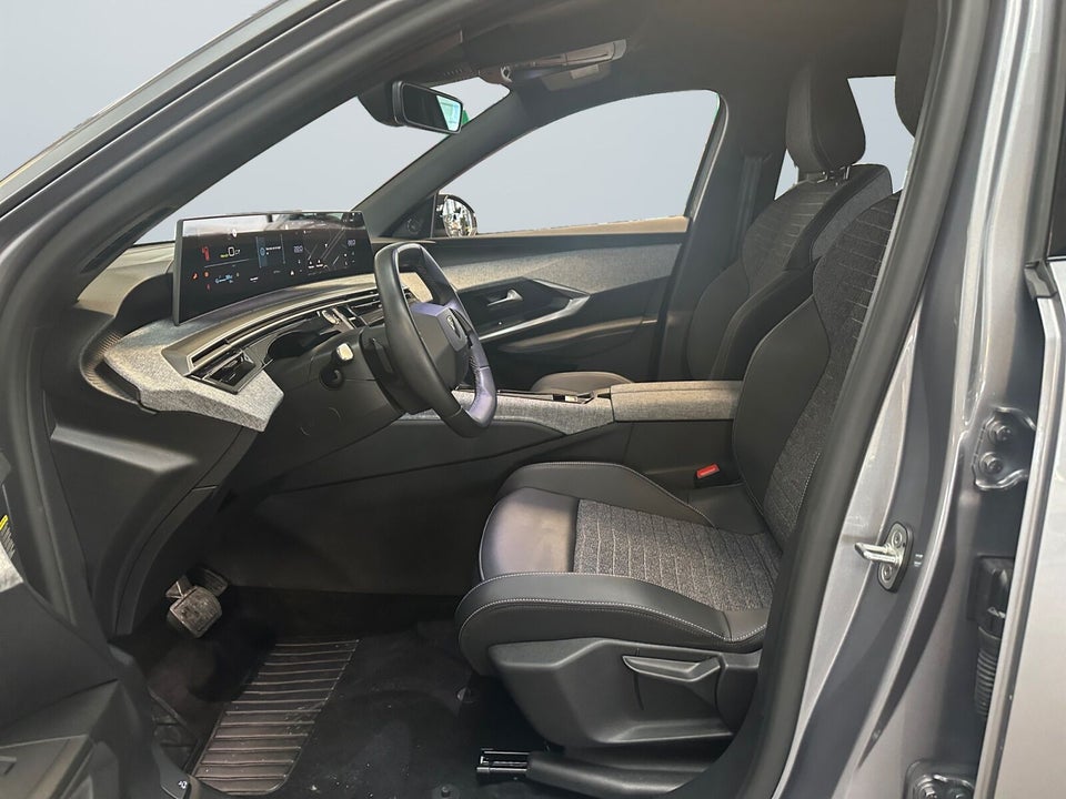 Peugeot e-5008 77 Allure 7prs 5d