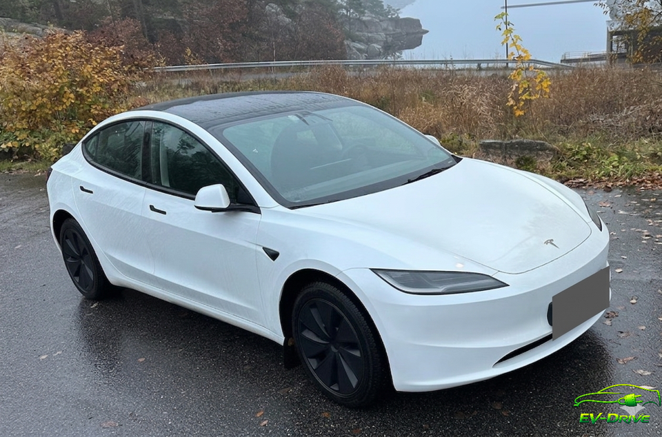 Tesla Model 3 RWD 4d