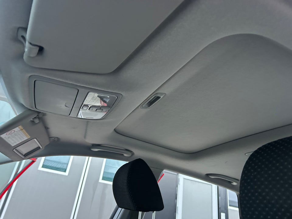 Hyundai i30 1,4 CVVT 109 Classic Sun 5d