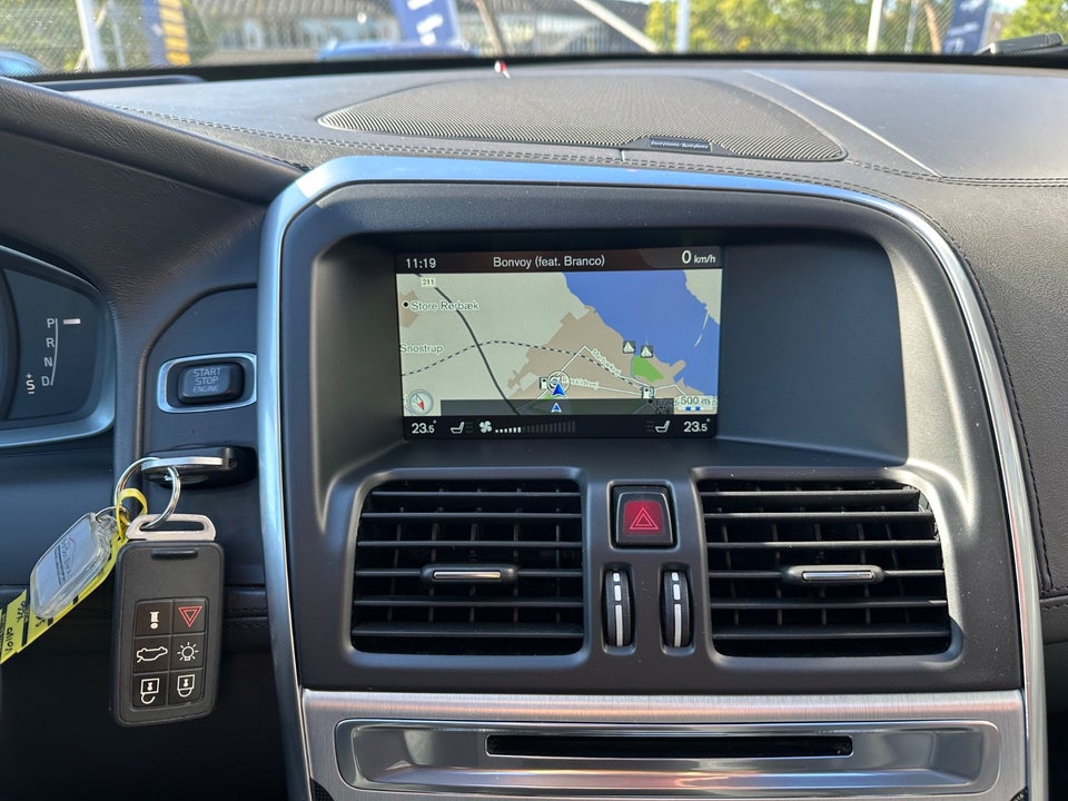 Volvo XC60 2,0 D4 181 Ocean Race aut. 5d