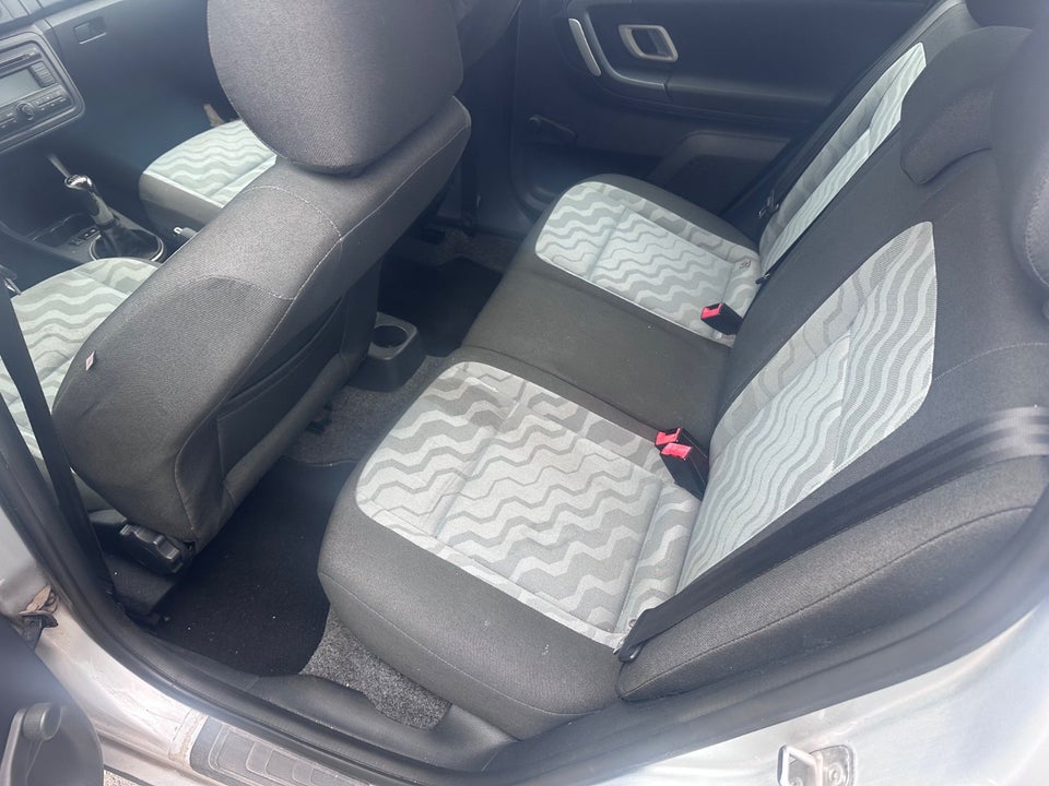 Skoda Fabia 1,4 16V Ambiente 5d