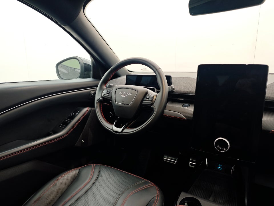 Ford Mustang Mach-E 75 Premium Standard Range AWD 5d