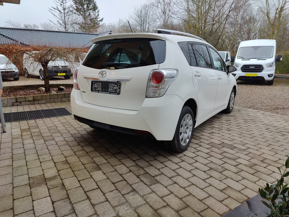 Toyota Sportsvan 1,6 D-4D T2 Touch 5d