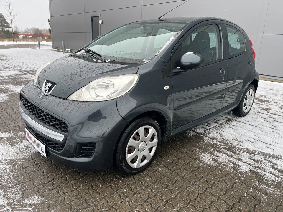 Peugeot 107 1,0 SE 5d