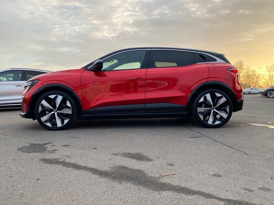 Renault Megane E-Tech 40 Techno 5d