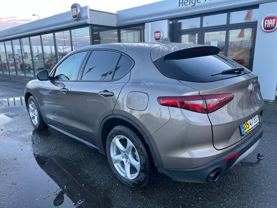 Alfa Romeo Stelvio 2,2 JTD 190 Edizione aut. Van 5d