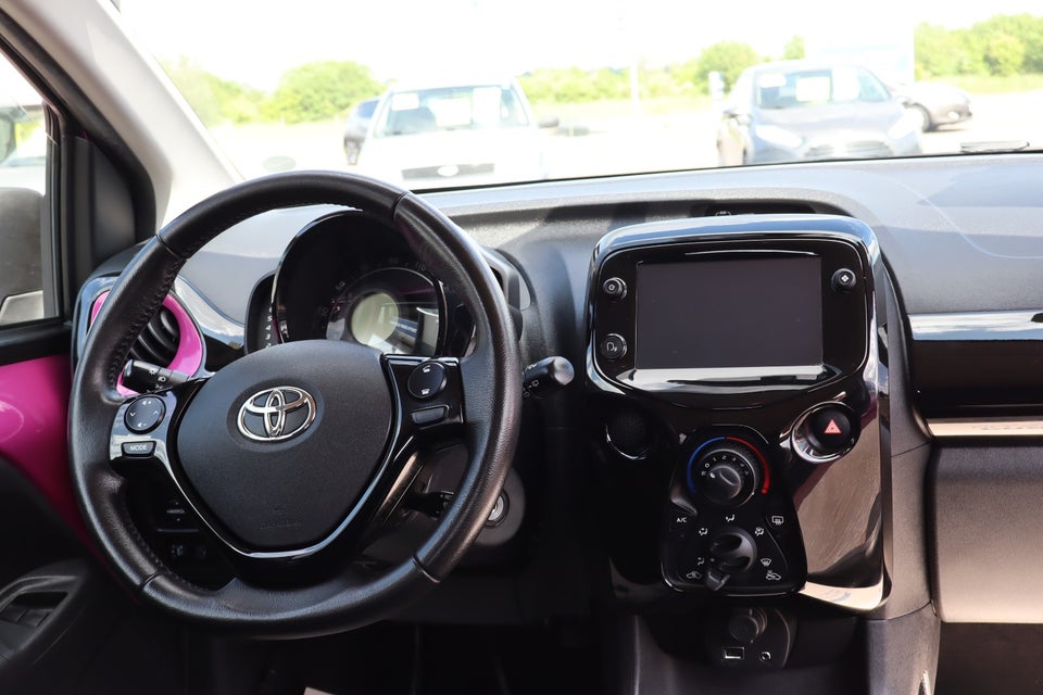 Toyota Aygo 1,0 VVT-i x-pression 5d