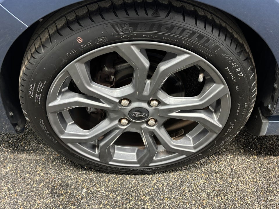 Ford Fiesta 1,0 EcoBoost mHEV ST-Line X 5d