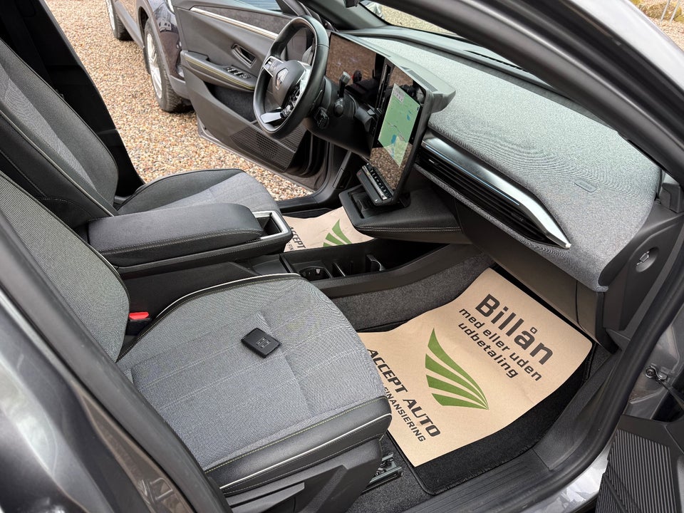 Renault Megane E-Tech 60 Techno 5d