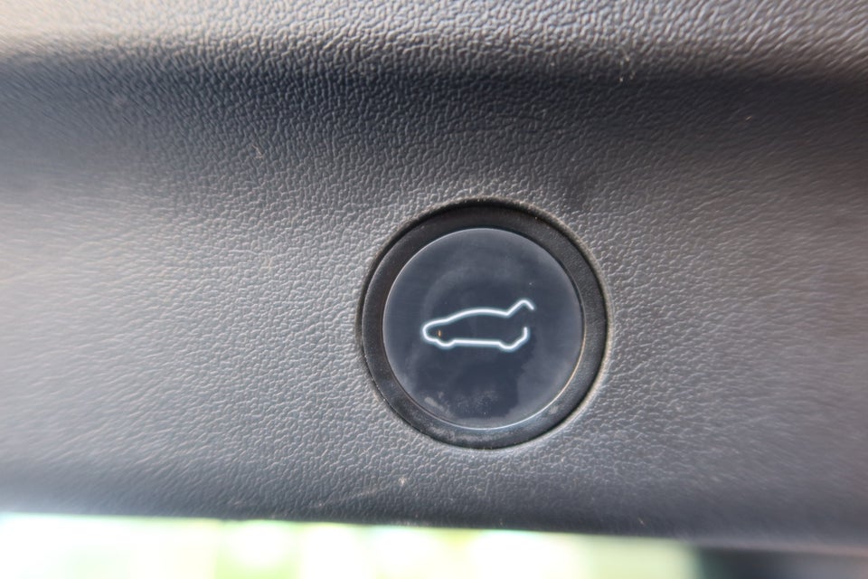 Tesla Model Y Long Range AWD 5d