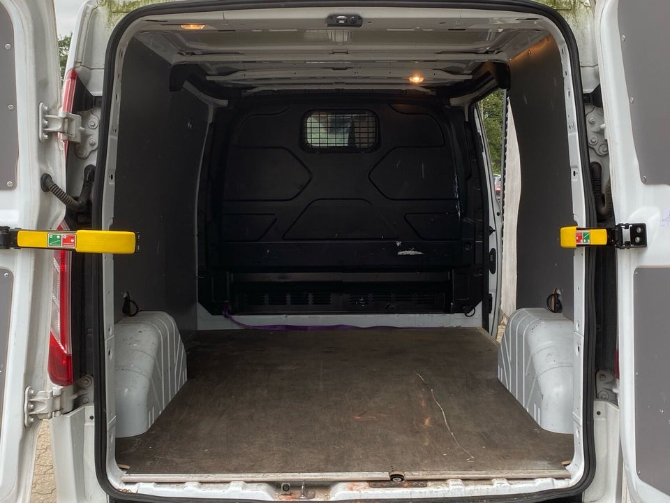 Ford Transit Custom 300 L2 2,0 TDCi 170 Limited aut.