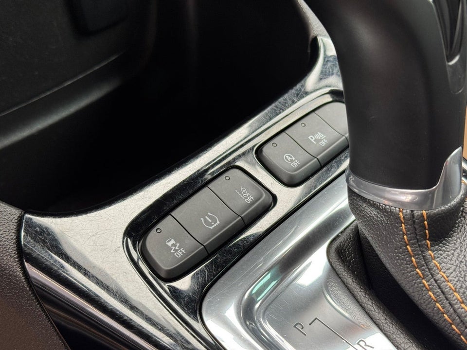 Opel Crossland X 1,2 T 130 Elegance aut. 5d