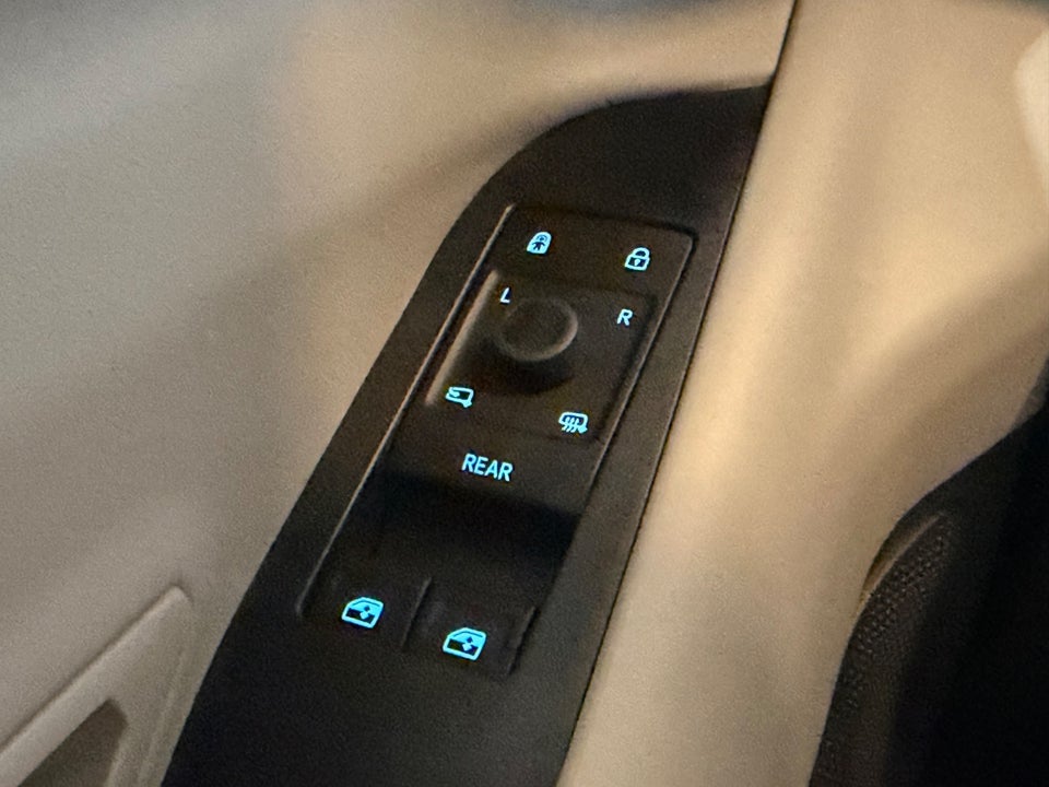 Ford Explorer 77 Select Extended Range 5d