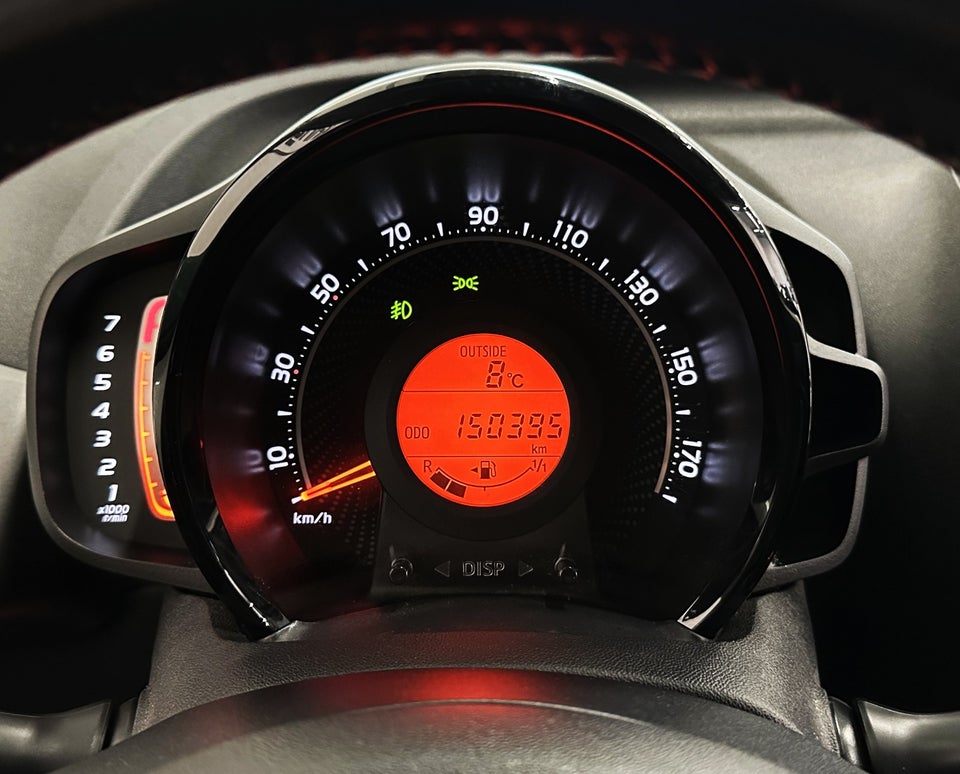 Toyota Aygo 1,0 VVT-i x-press 5d
