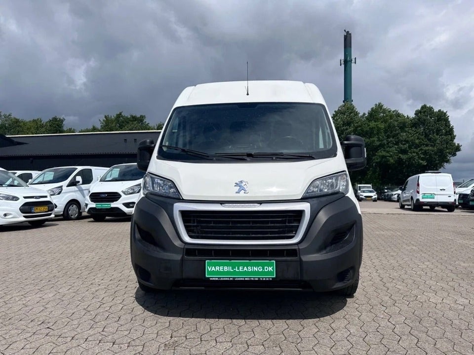 Peugeot Boxer 335 2,2 BlueHDi 140 L3H2 Premium