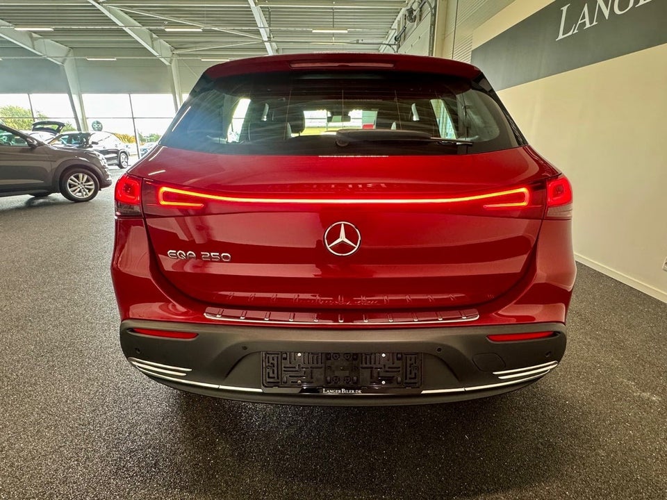 Mercedes EQA250 Progressive 5d