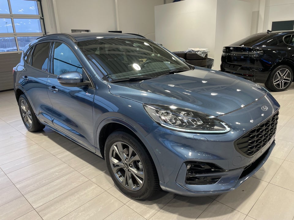 Ford Kuga 2,5 PHEV ST-Line X CVT 5d