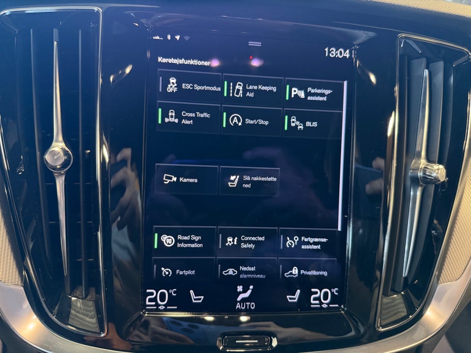 Volvo V60 2,0 B4 197 R-Design aut. 5d 2021 — billede 15 af 18