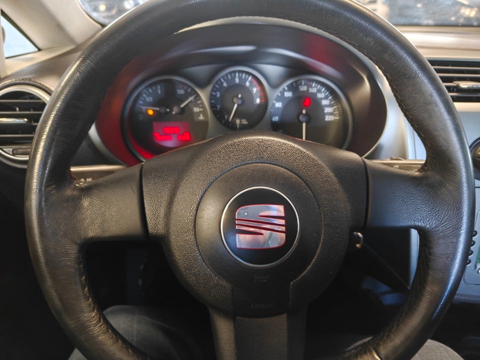 Seat Leon 1,6 Stylance 5d