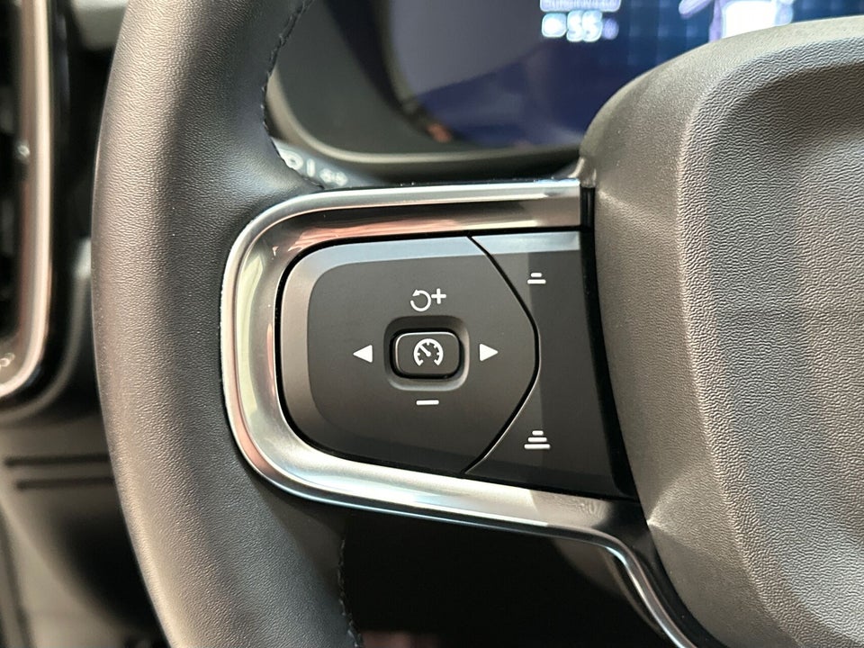 Volvo XC40 P6 ReCharge Core 5d
