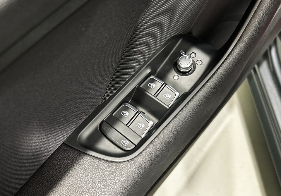 Audi A3 35 TFSi Sport Limited Sportback S-tr. 5d