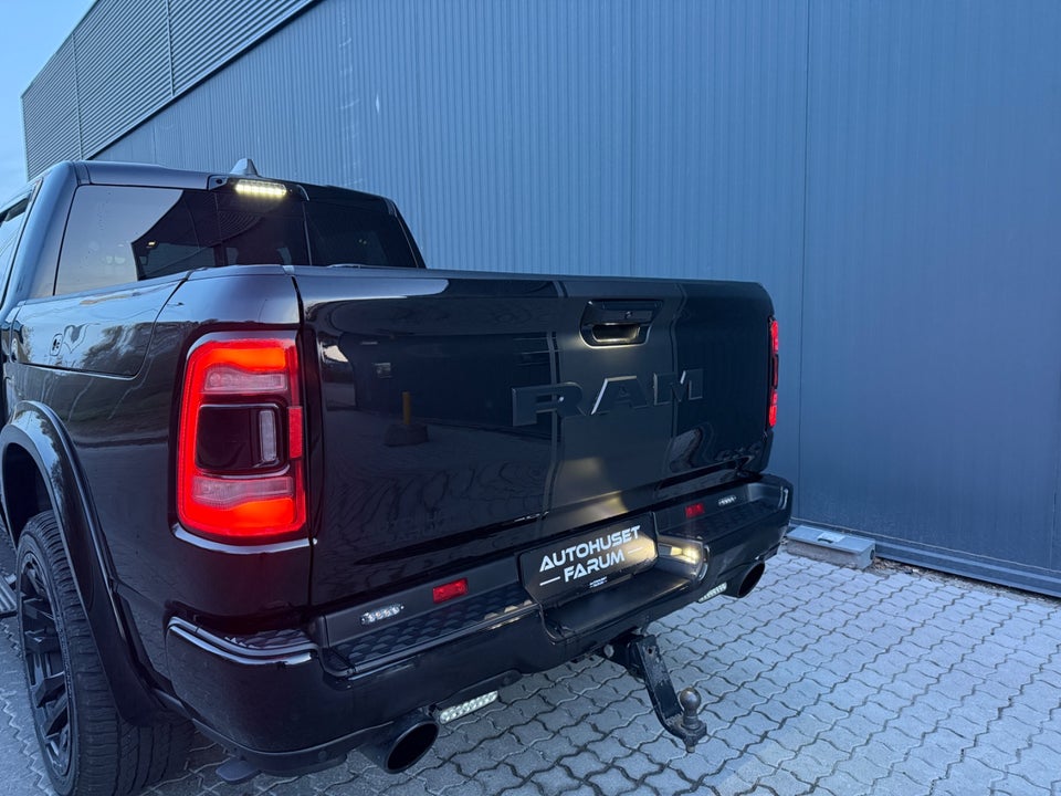 Dodge RAM 1500 5,7 V8 Hemi Limited Night aut. 4d